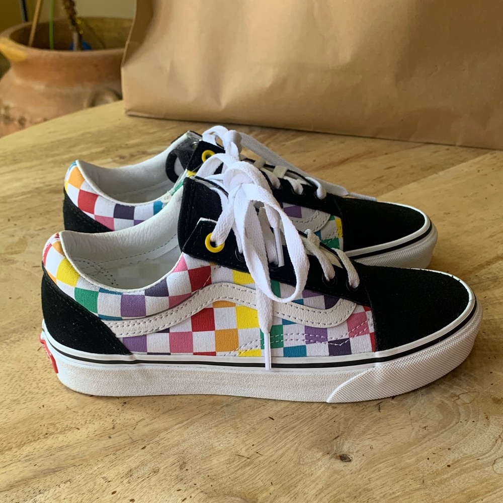 VANS Black and Multicolor Checkerboard Low-Top Sneakers - Size 5 (M), 6.5 (W)